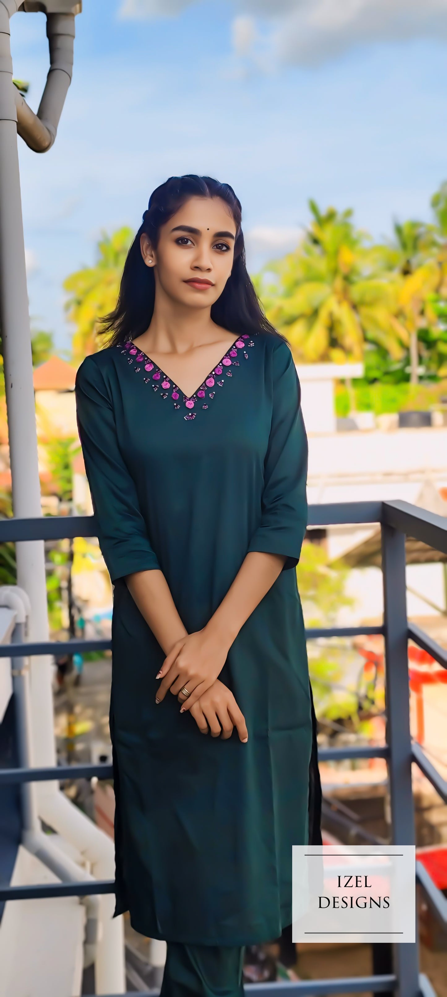 Hand embroidery slited top & pencil fit bottom