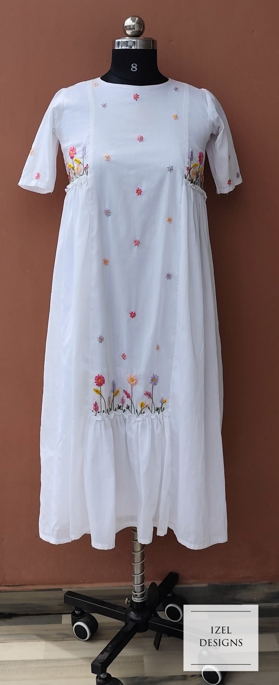 Hand embroidery maxi dress