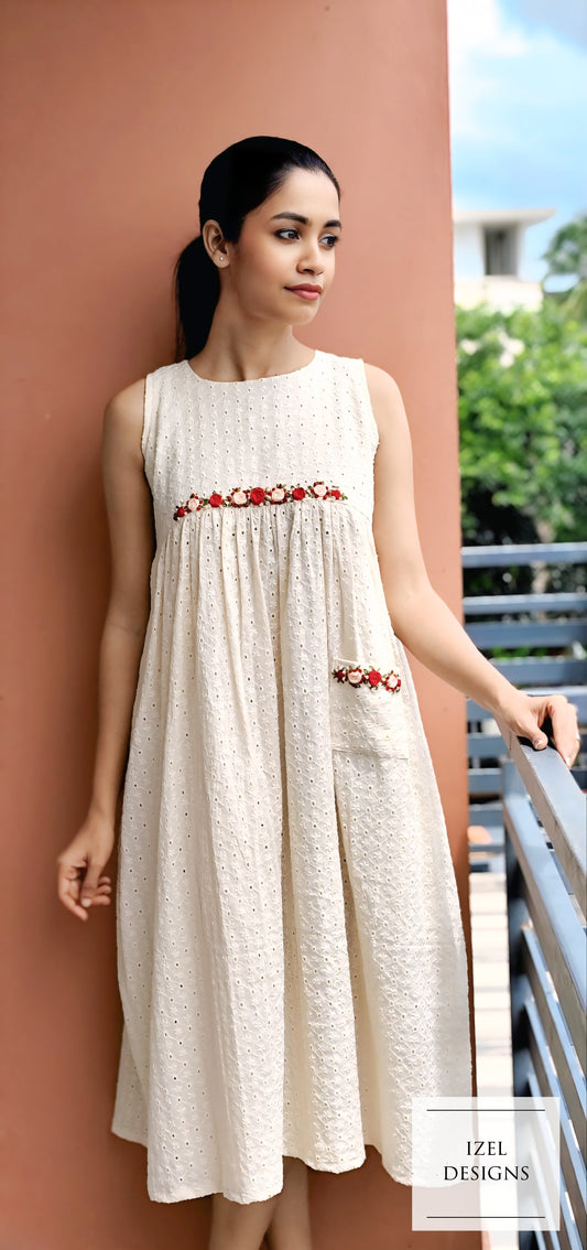 Hand embroidery gathered midi dress