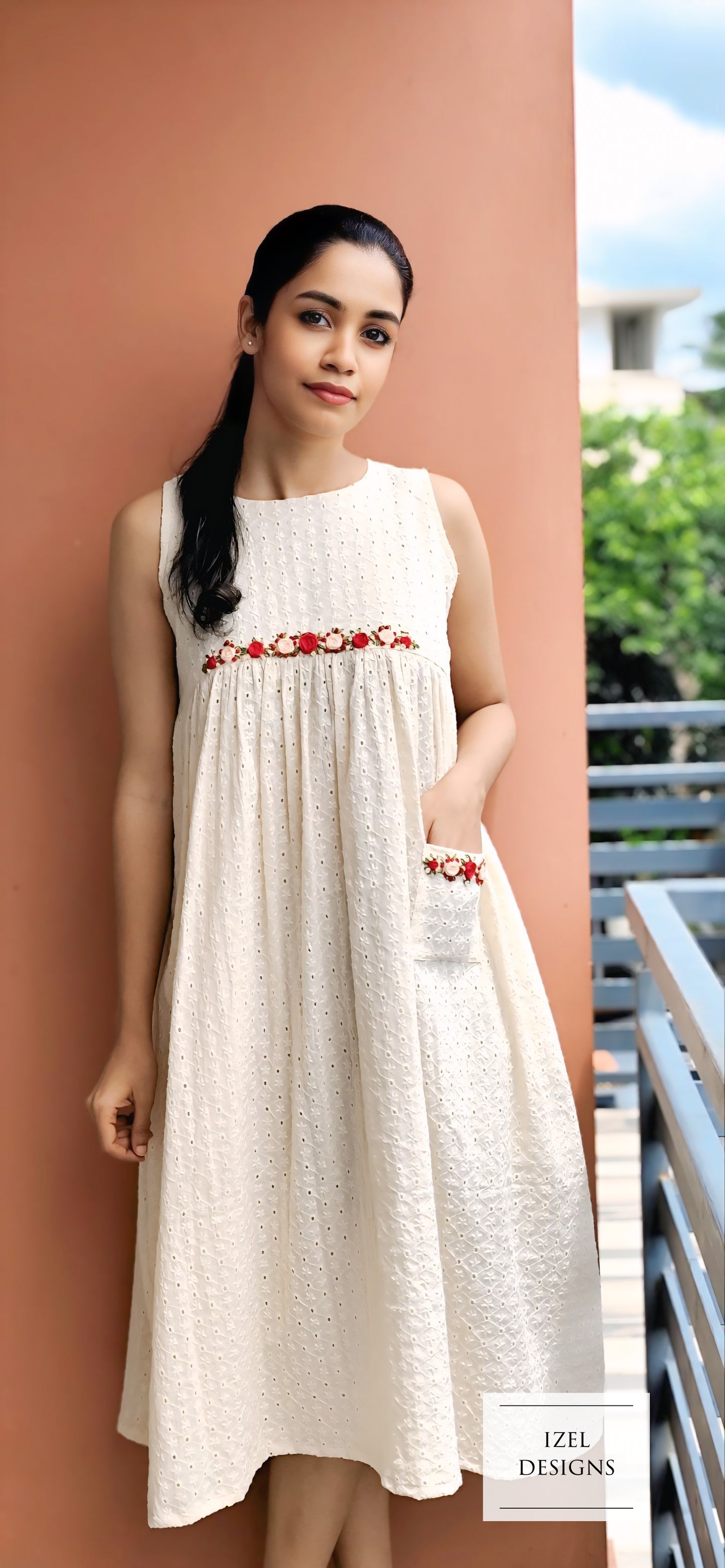Hand embroidery gathered midi dress