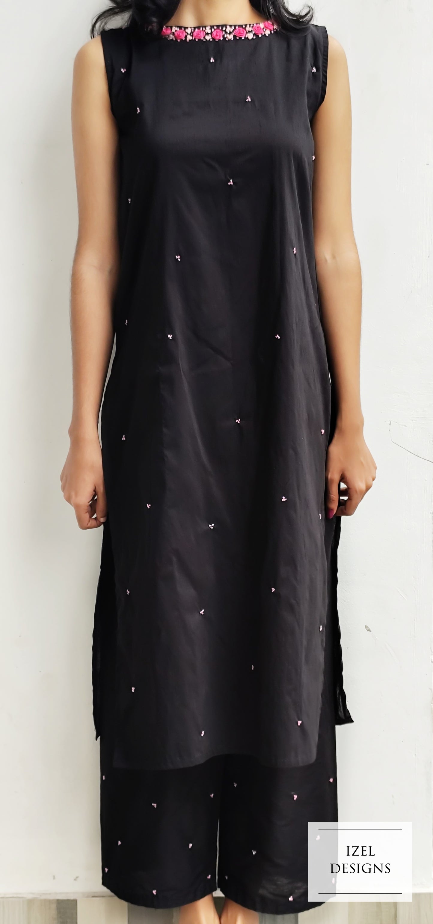 Hand embroidery slited top & loose bottom