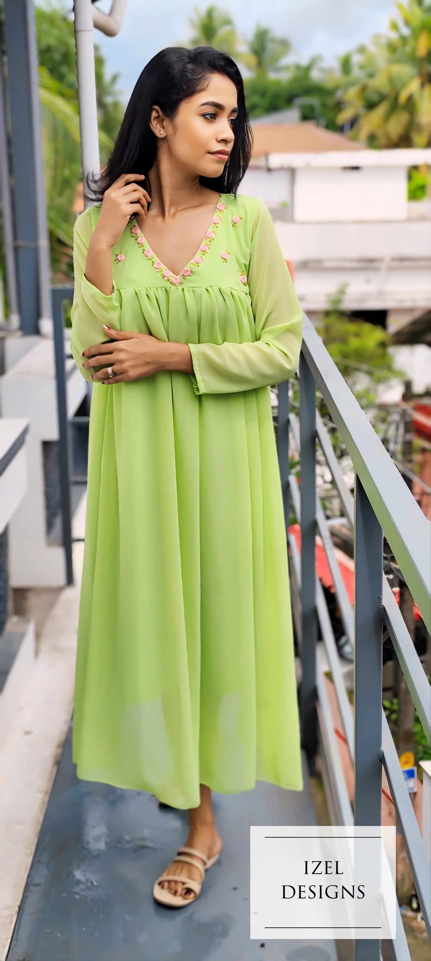 Hand embroidery gathered maxi dress