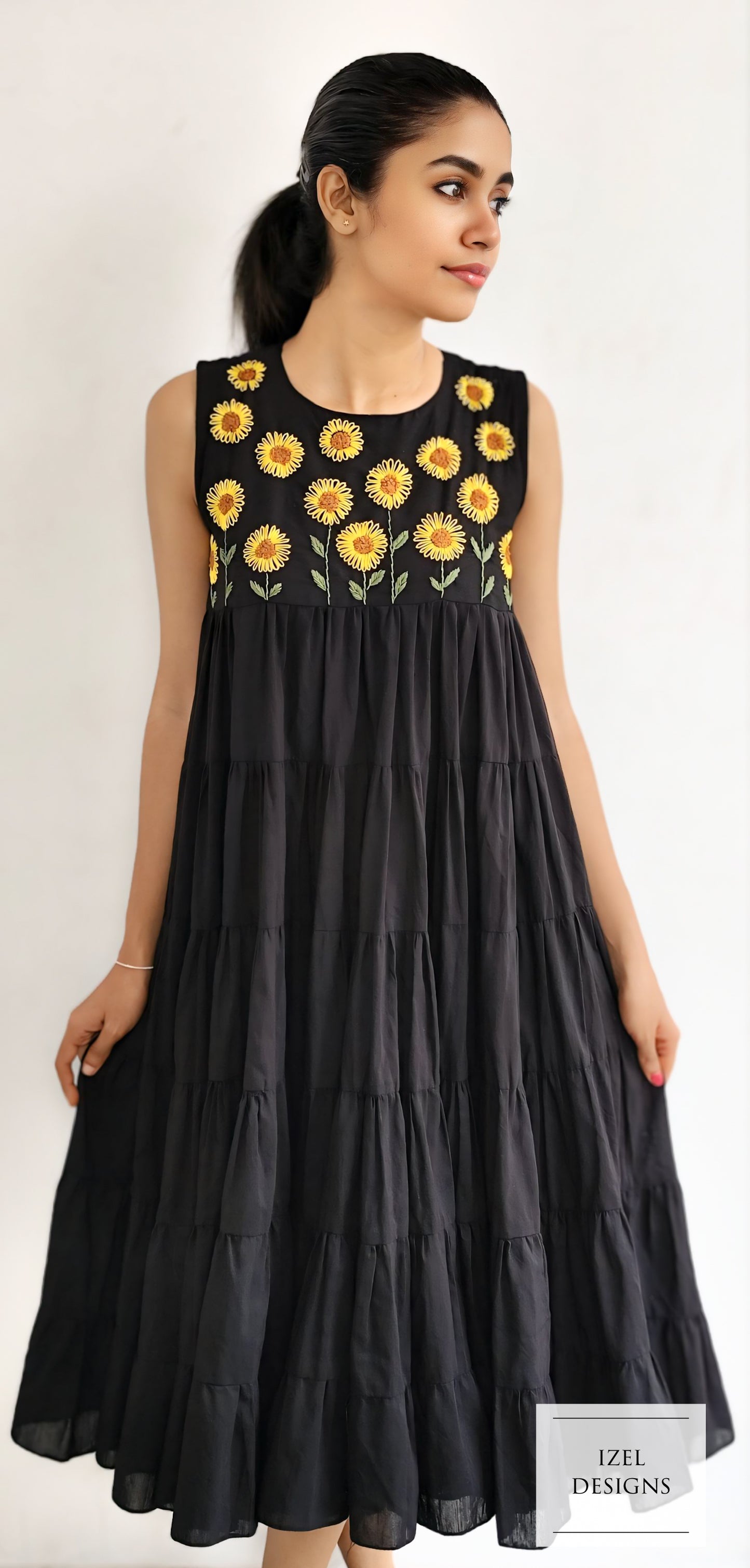 Hand embroidery layered midi dress