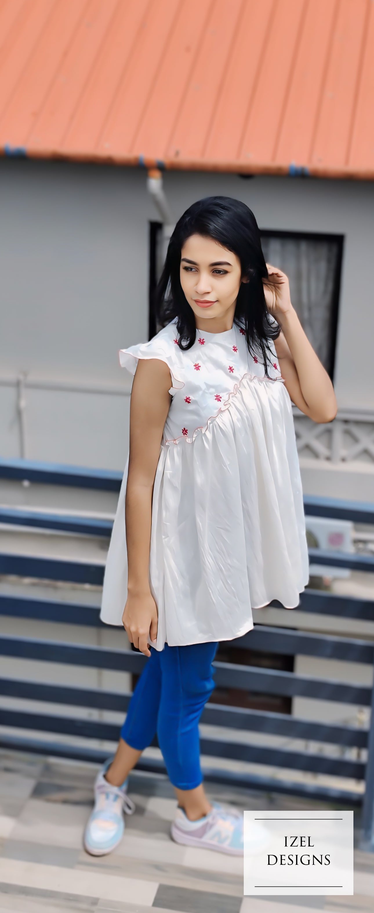 Hand embroidery aliya cut crop top