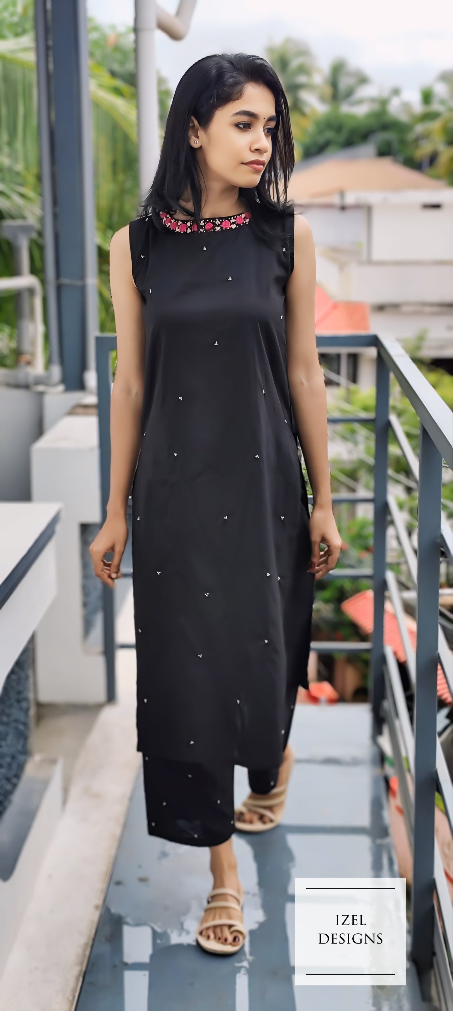 Hand embroidery slited top & loose bottom