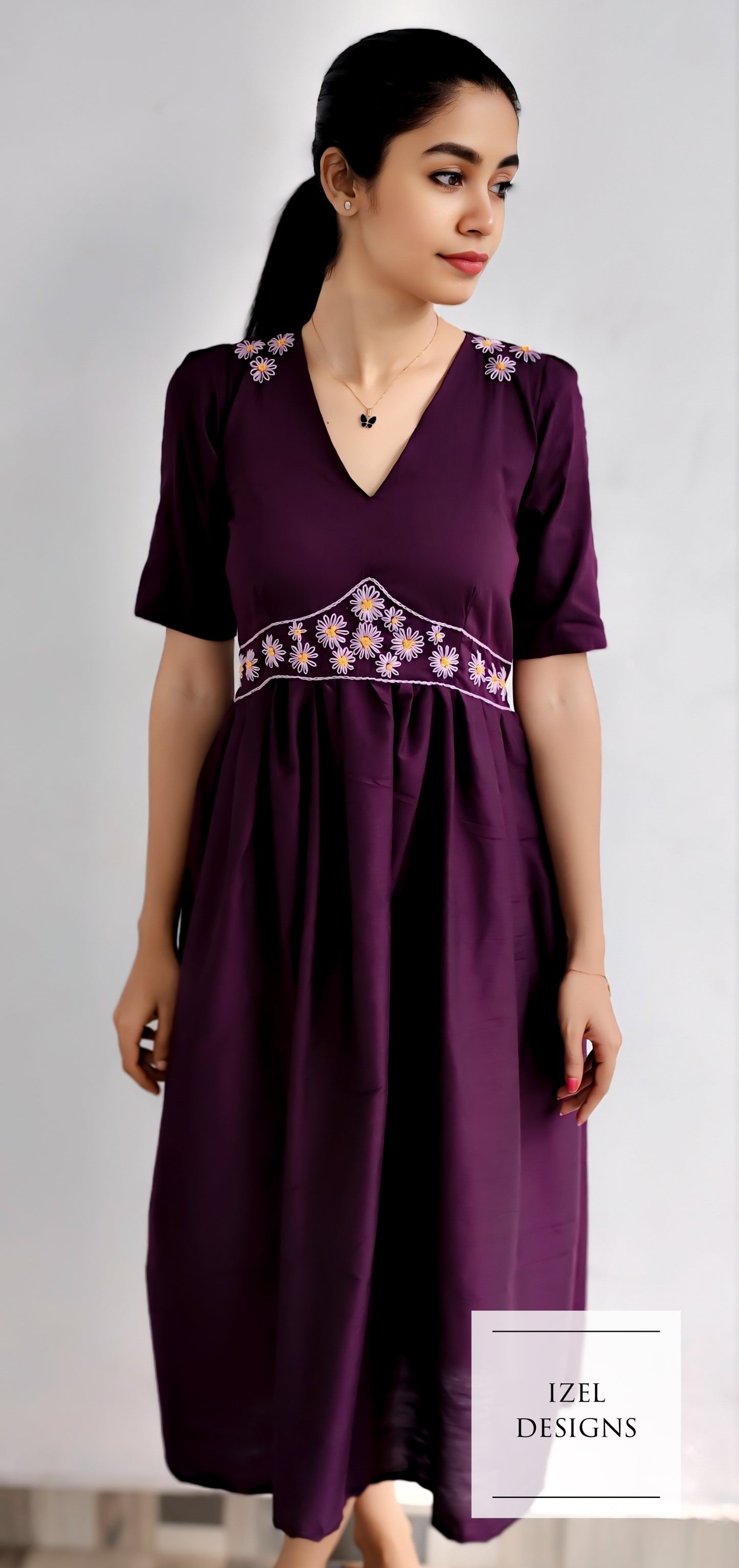 Hand embroidery gathhered midi dress
