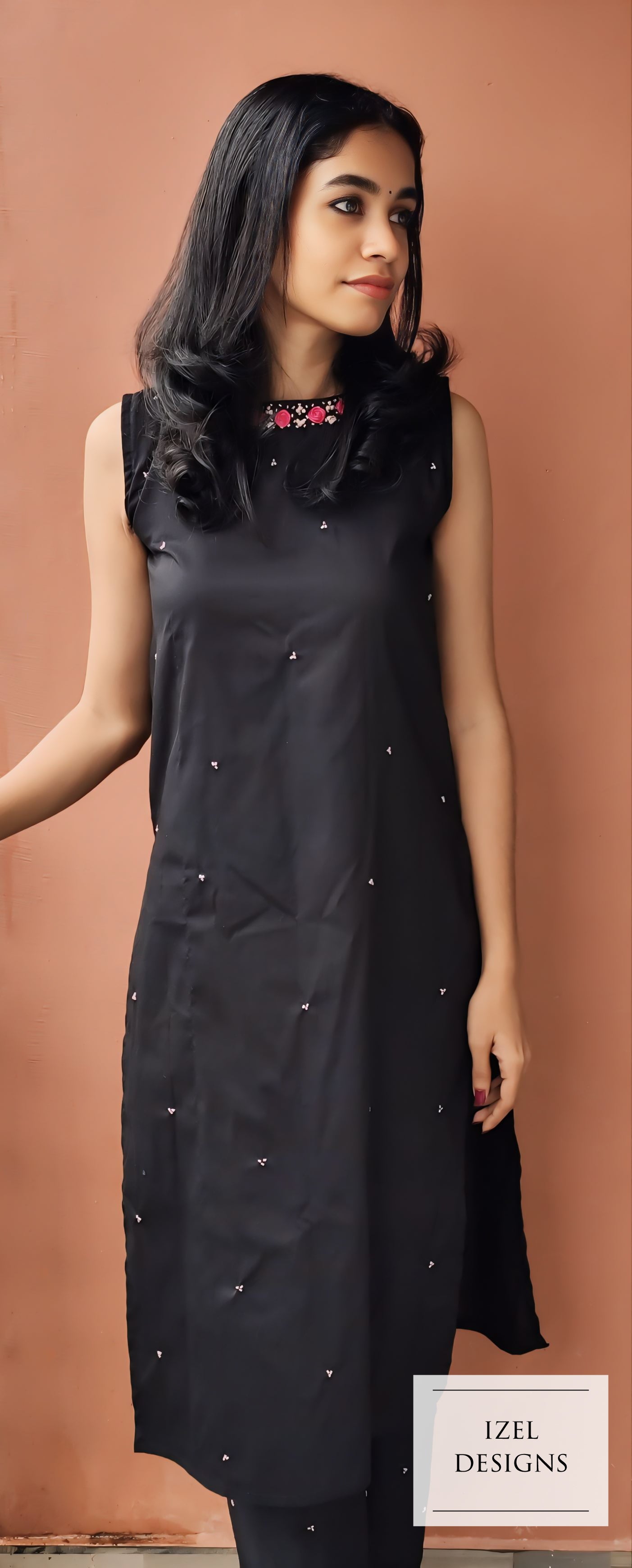 Hand embroidery slited top & loose bottom