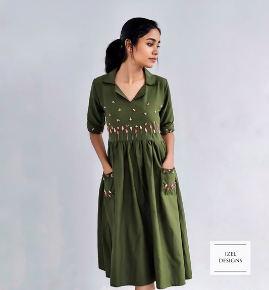 Hand embroidery pleated midi dress