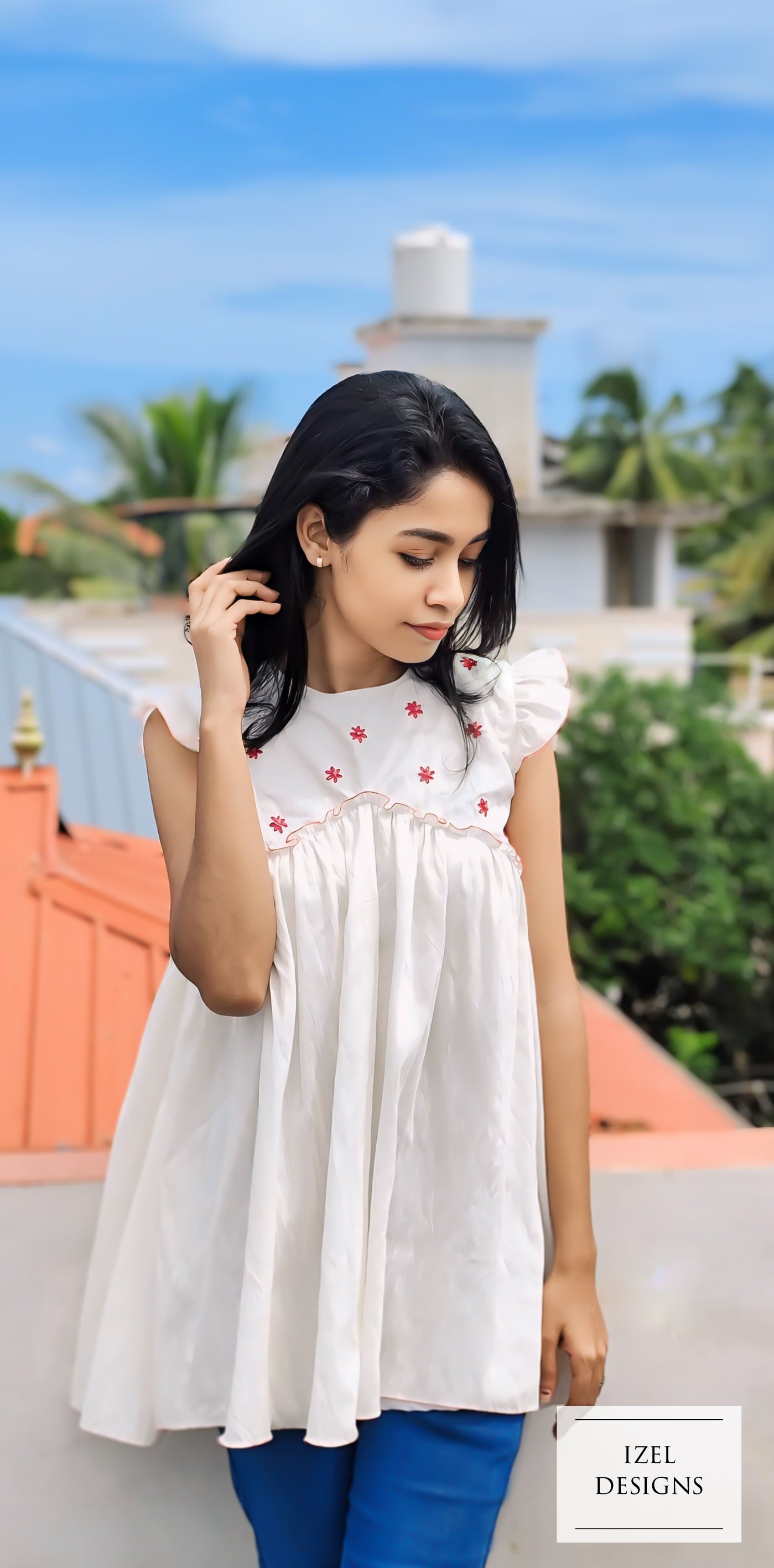 Hand embroidery aliya cut crop top